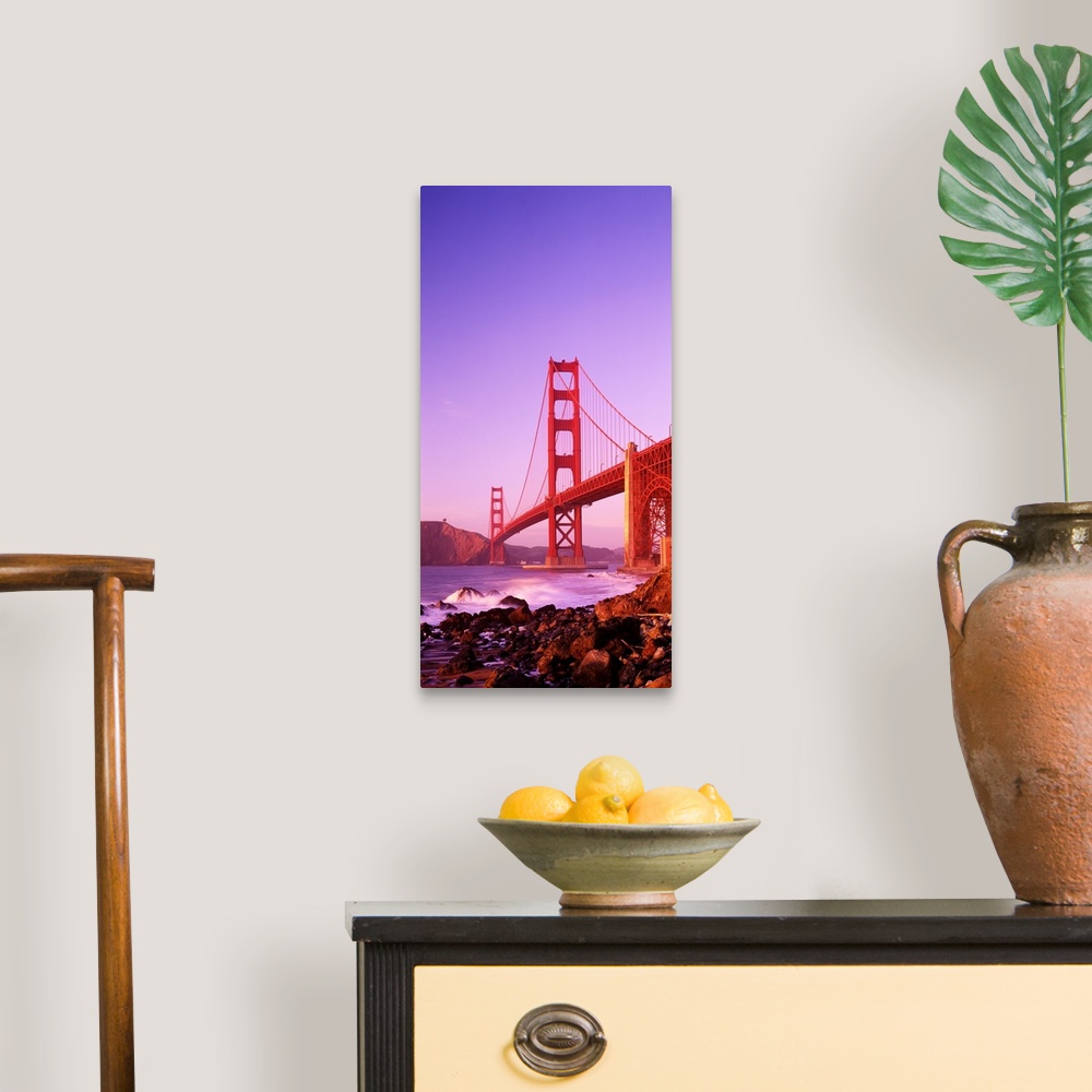A traditional room featuring California, San Francisco, Golden Gate Bridge
