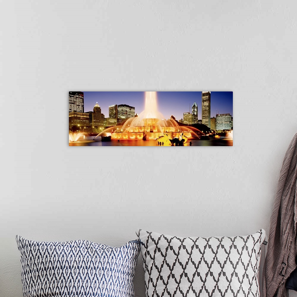 A bohemian room featuring Panoramic photograph of the Buckingham Fountain in Chicago, Illinois (IL) in the evening.