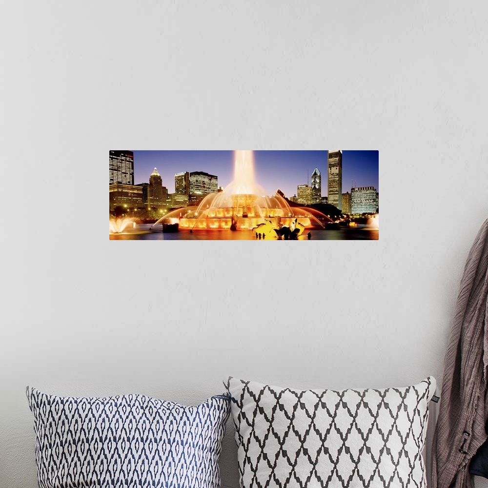 A bohemian room featuring Panoramic photograph of the Buckingham Fountain in Chicago, Illinois (IL) in the evening.