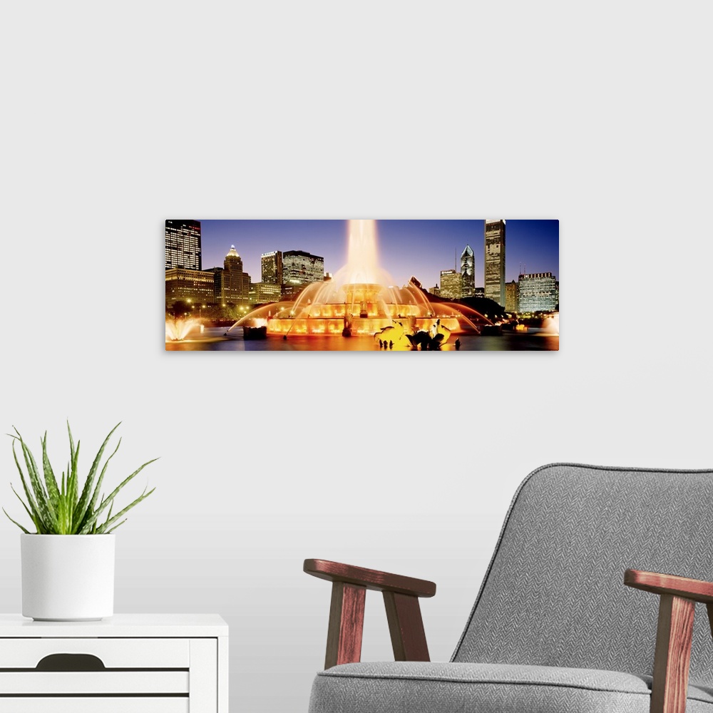A modern room featuring Panoramic photograph of the Buckingham Fountain in Chicago, Illinois (IL) in the evening.