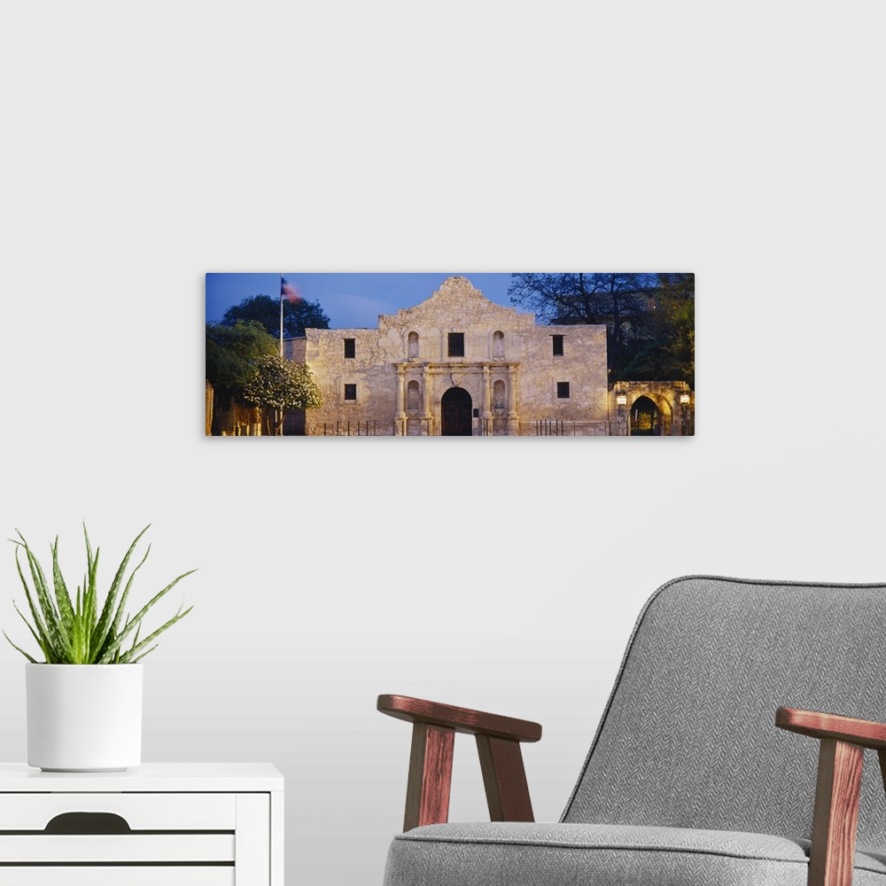 A modern room featuring Facade of a church, Alamo, San Antonio, Texas