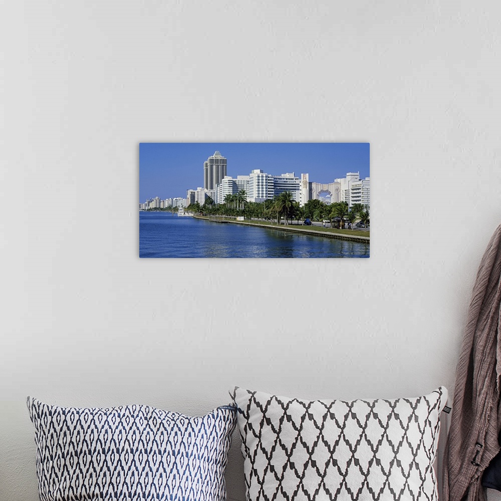A bohemian room featuring Florida, Miami, Miami Beach, Panoramic view of waterfront and skyline