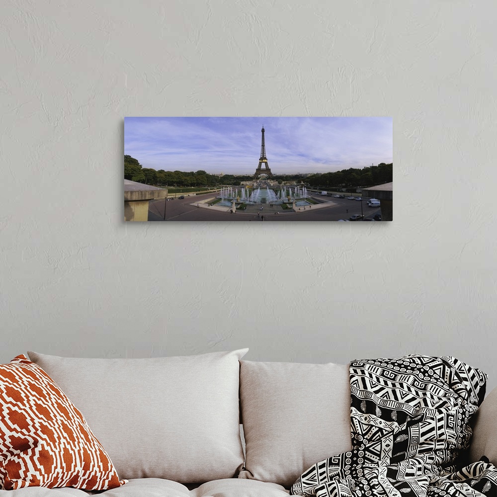 A bohemian room featuring Fountain in front of a tower, Eiffel Tower, Paris, France