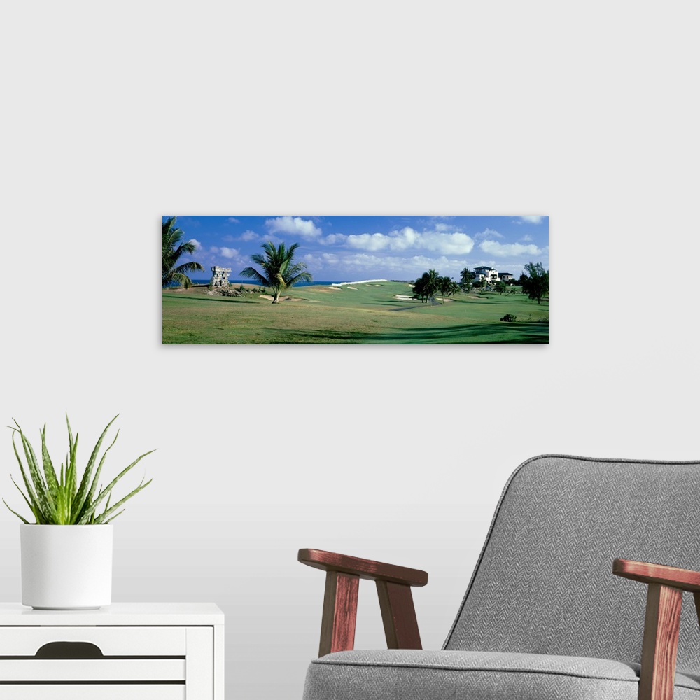 A modern room featuring Golf Course Varadero Cuba