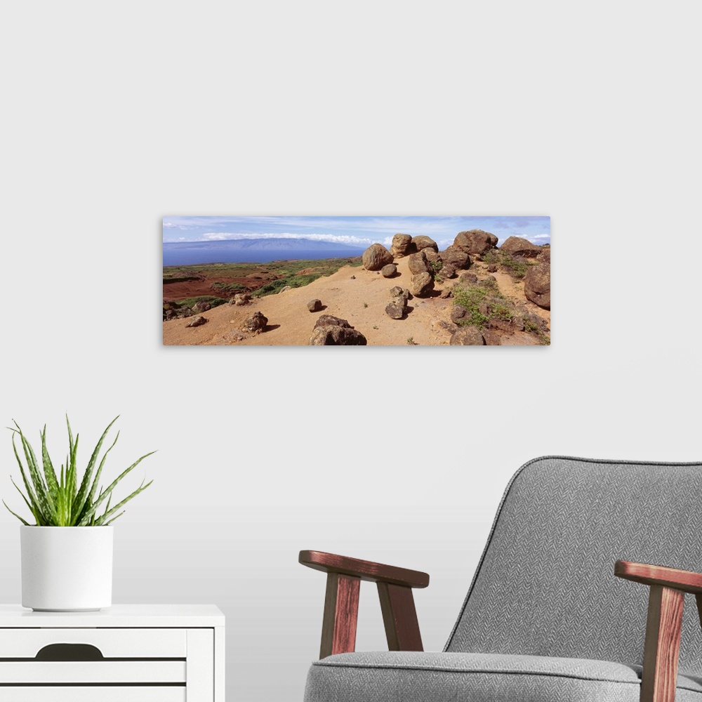 A modern room featuring Hawaii, Lanai, Garden of the Gods, Rock formation and uncultivated plant on the mountain