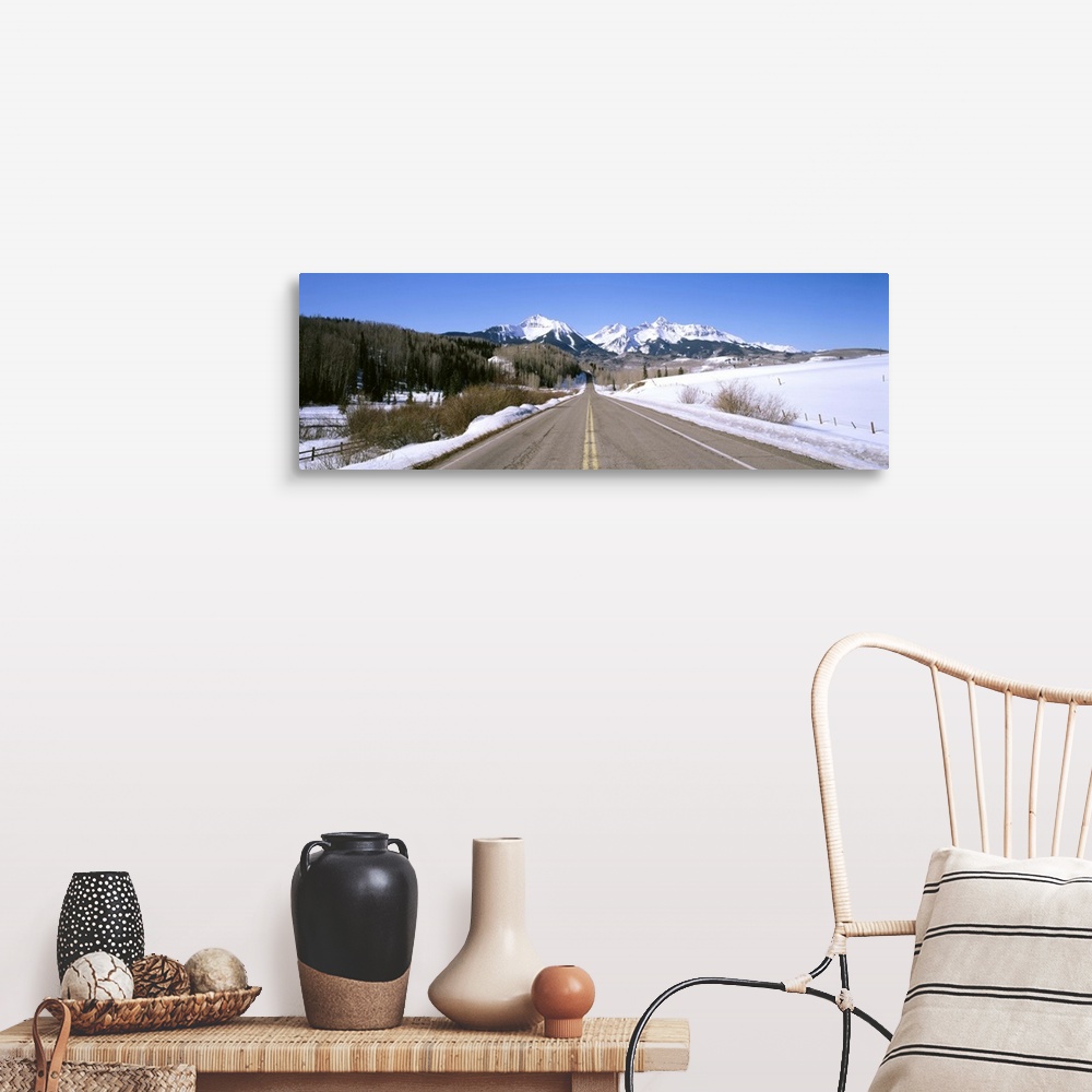 A farmhouse room featuring Highway in front of snowcapped mountains, Telluride, Colorado