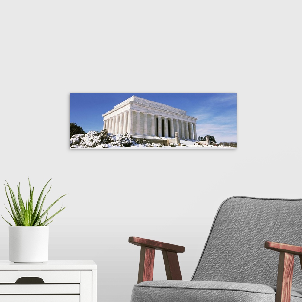 A modern room featuring Low angle view of a memorial, Lincoln Memorial, Washington DC, USA