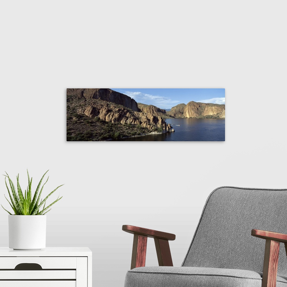 A modern room featuring Mountain at the lakeside, Canyon Lake, Arizona