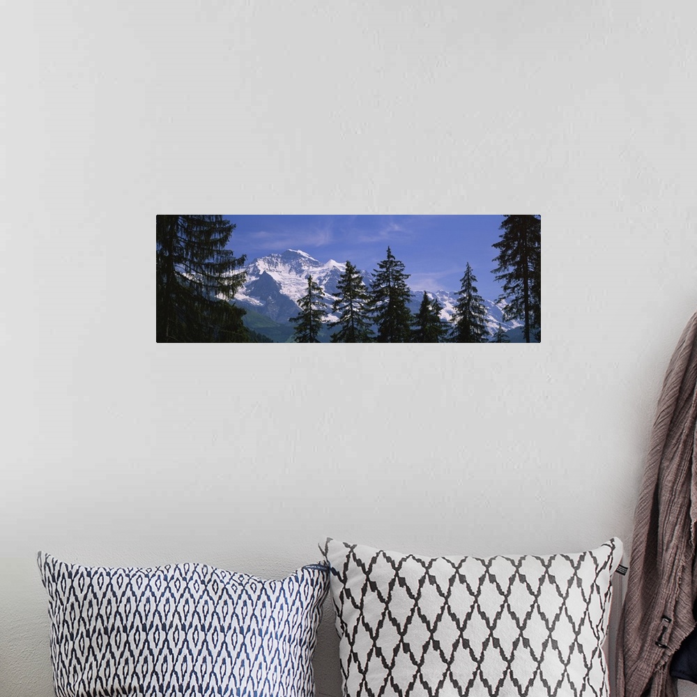 A bohemian room featuring Mountains covered with snow, Swiss Alps, Wengen, Bernese Oberland, Switzerland
