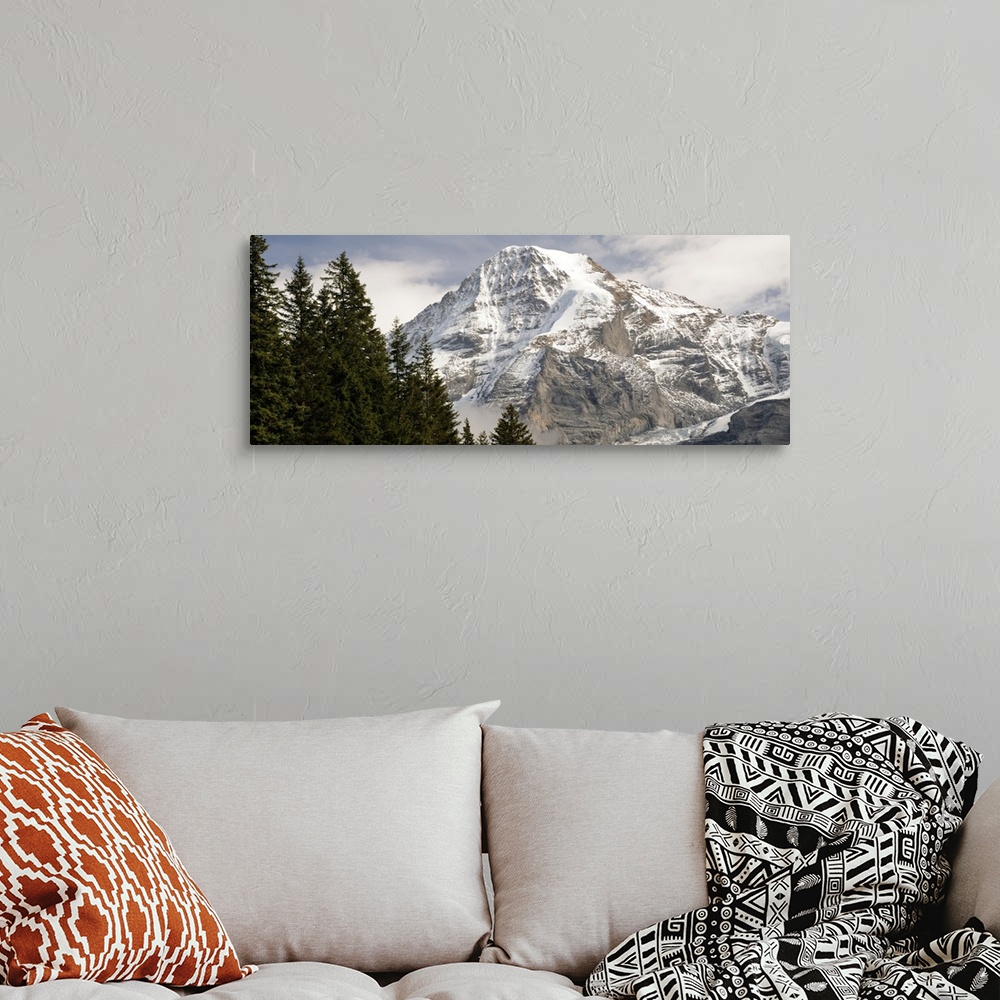 A bohemian room featuring Mt Monch, Kleine Scheidegg, Bernese Oberland, Bern, Switzerland