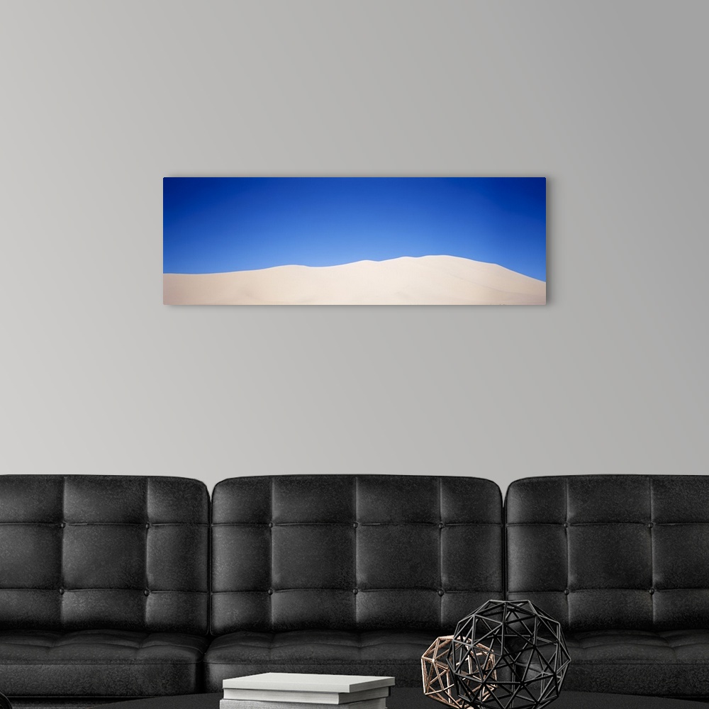 A modern room featuring Nevada, sand dunes