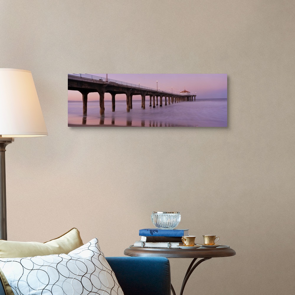 A traditional room featuring Pier, Manhattan Beach Pier, Manhattan Beach, Los Angeles County, California
