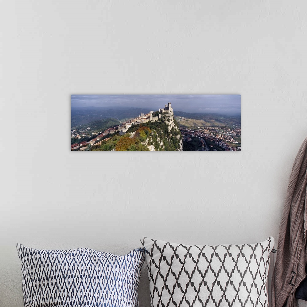 A bohemian room featuring San Marino