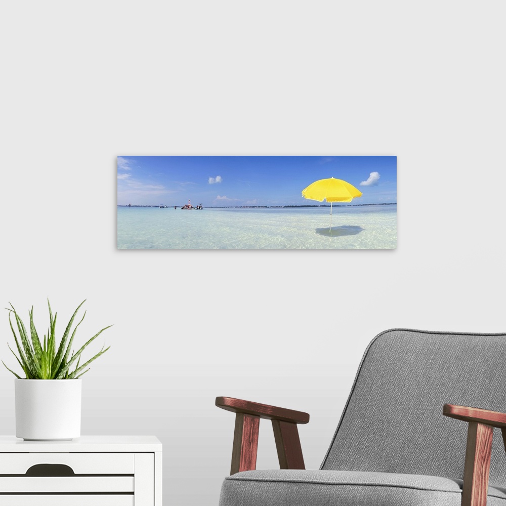 A modern room featuring Sand Bar High Tide Florida Keys FL