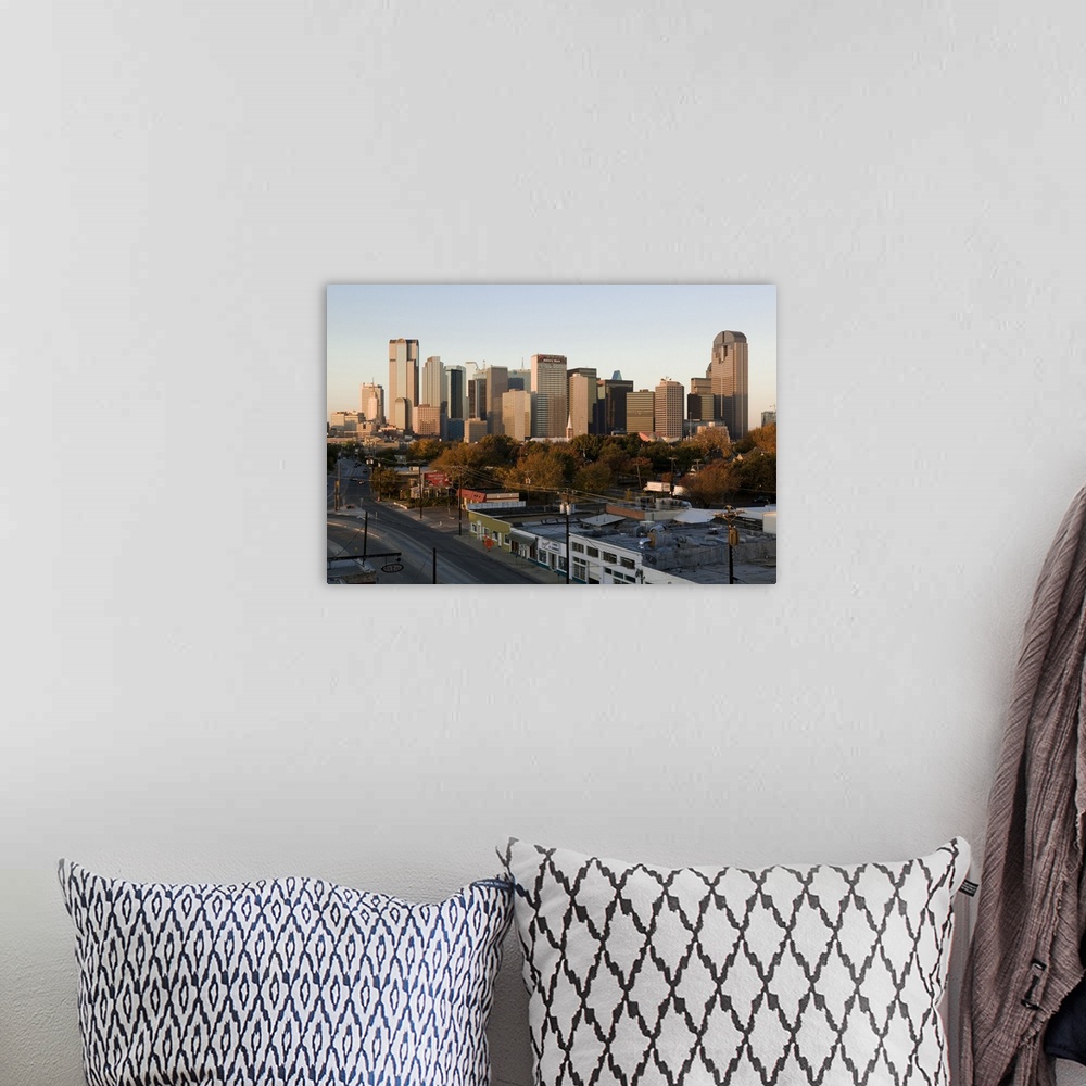 A bohemian room featuring Skyscraper in a city at dawn from the Northeast , Dallas, Texas