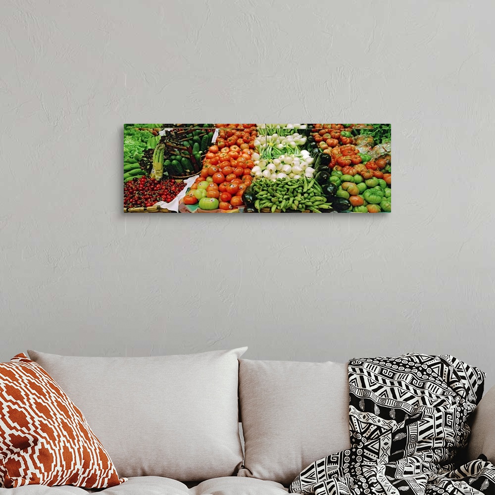 A bohemian room featuring Spain, Elorrio, Fruits and vegetables