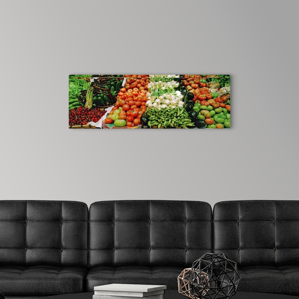 A modern room featuring Spain, Elorrio, Fruits and vegetables