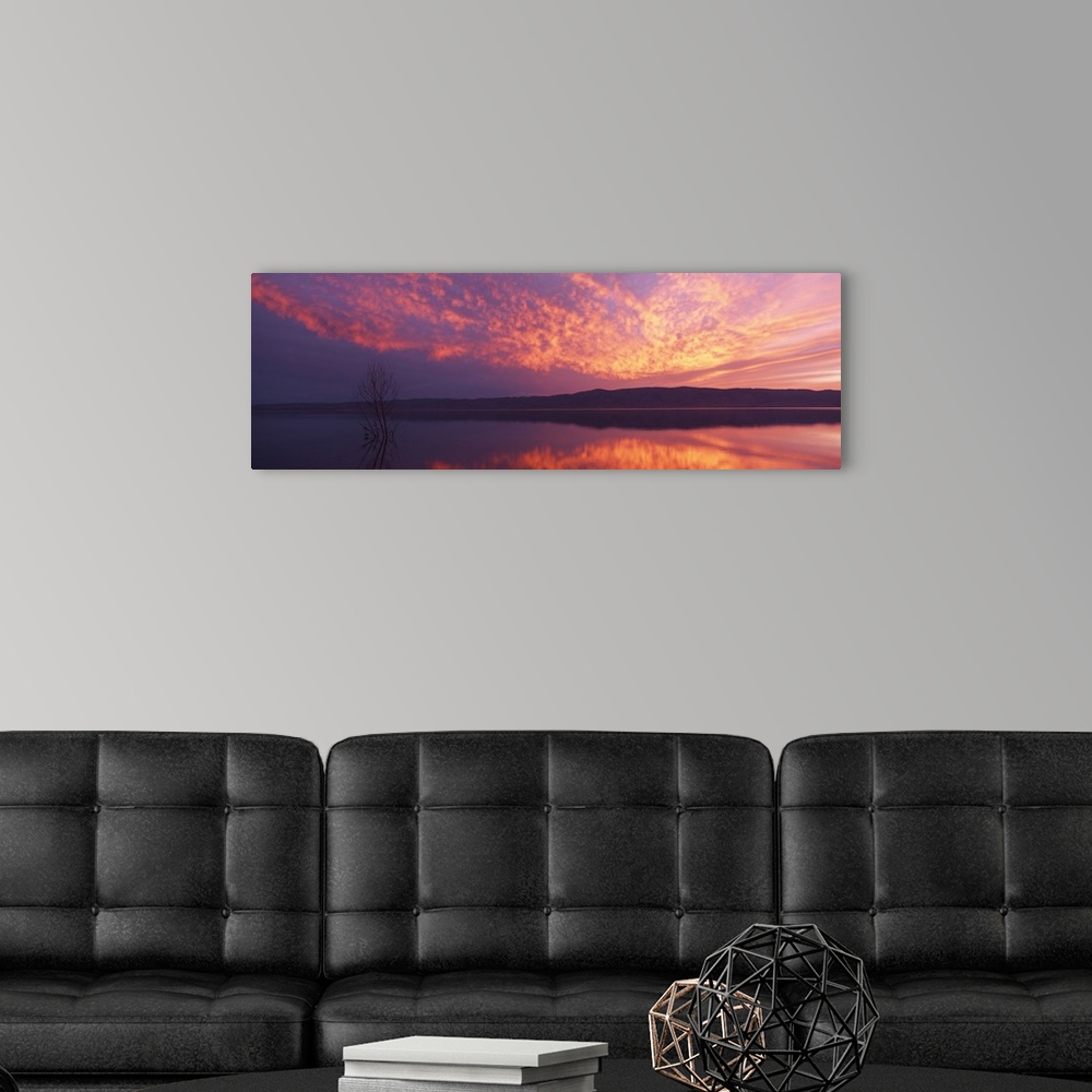 A modern room featuring Sunset Bear Lake ID