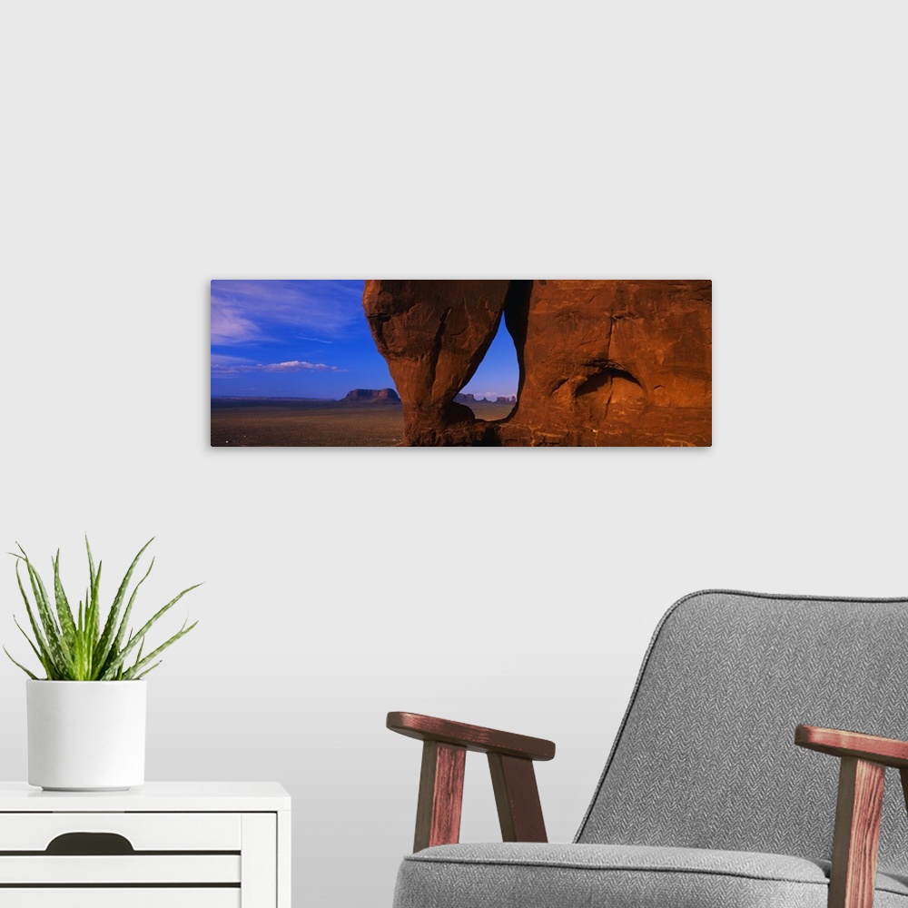 A modern room featuring Teardrop Window Monument Valley AZ
