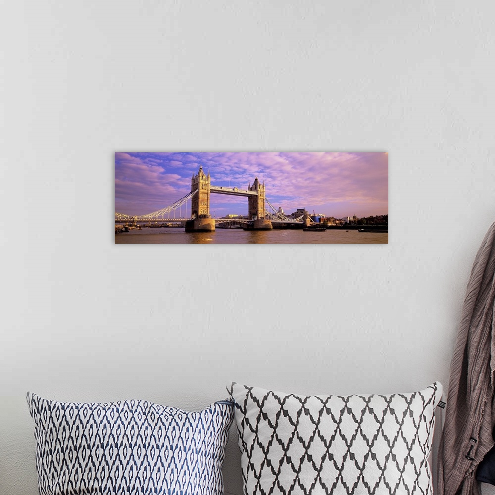 A bohemian room featuring Daytime panorama of London's Tower Bridge, which crosses the River Thames.