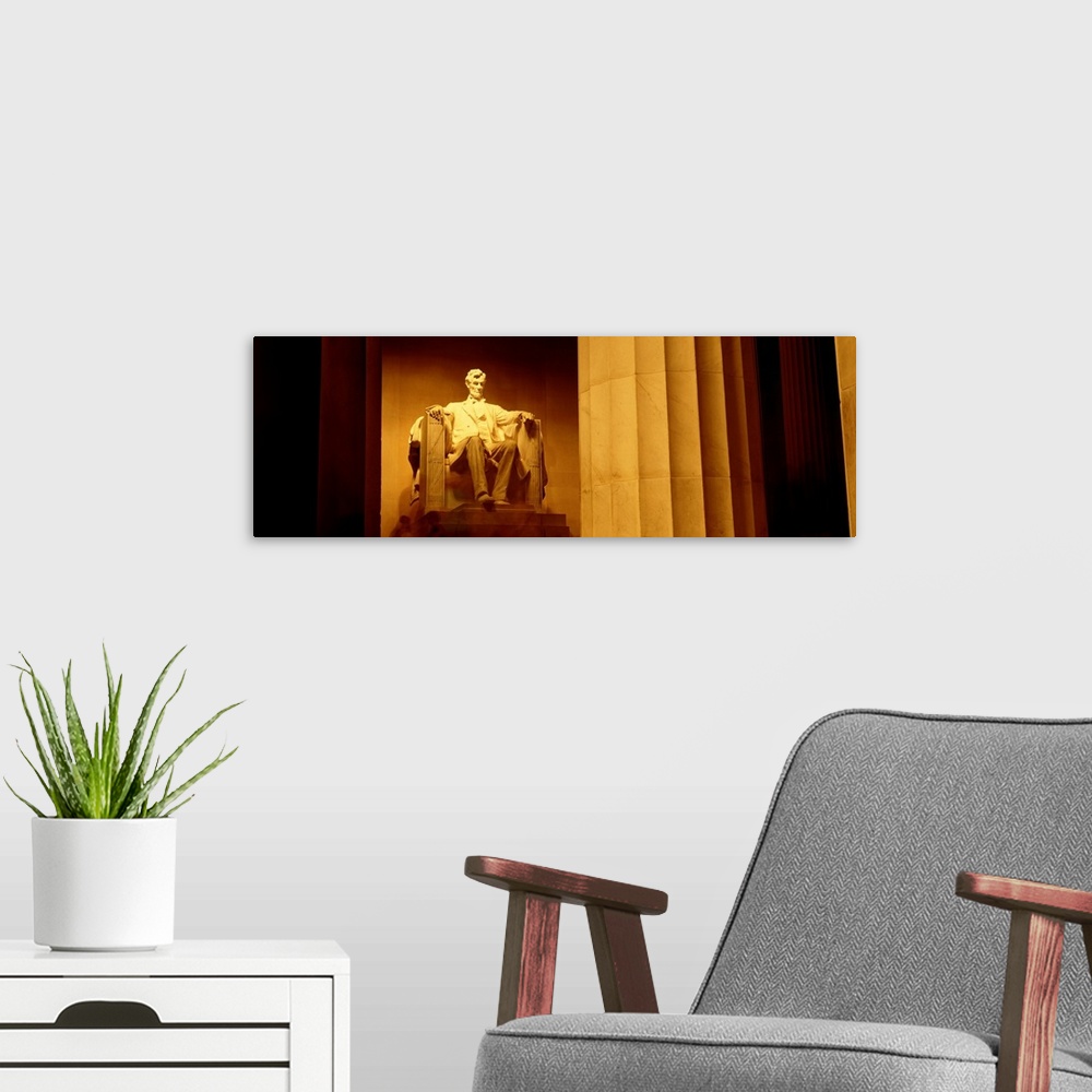 A modern room featuring Washington DC, Lincoln Memorial , night