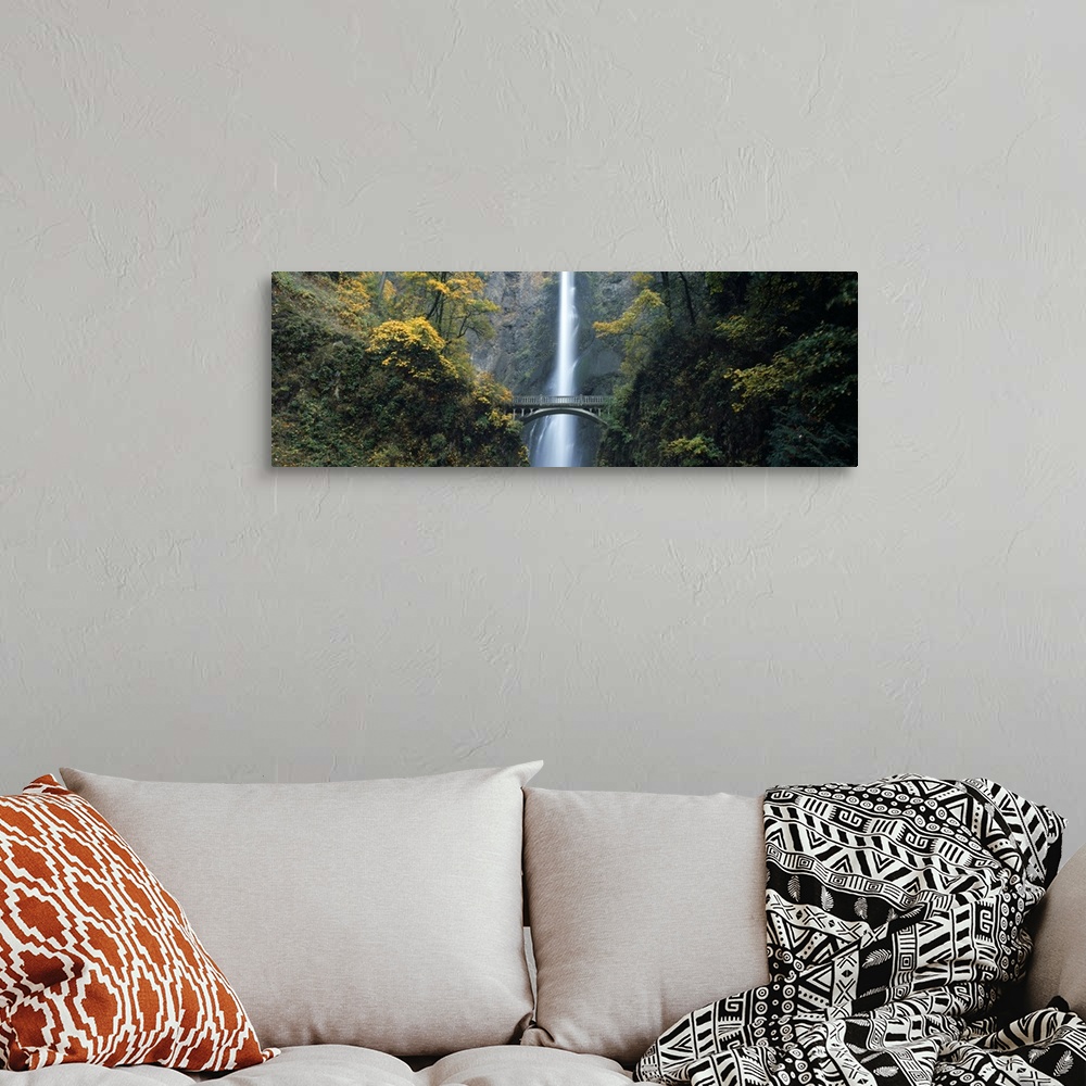 A bohemian room featuring Waterfall in a forest Multnomah Falls Columbia River Gorge Multnomah County Oregon