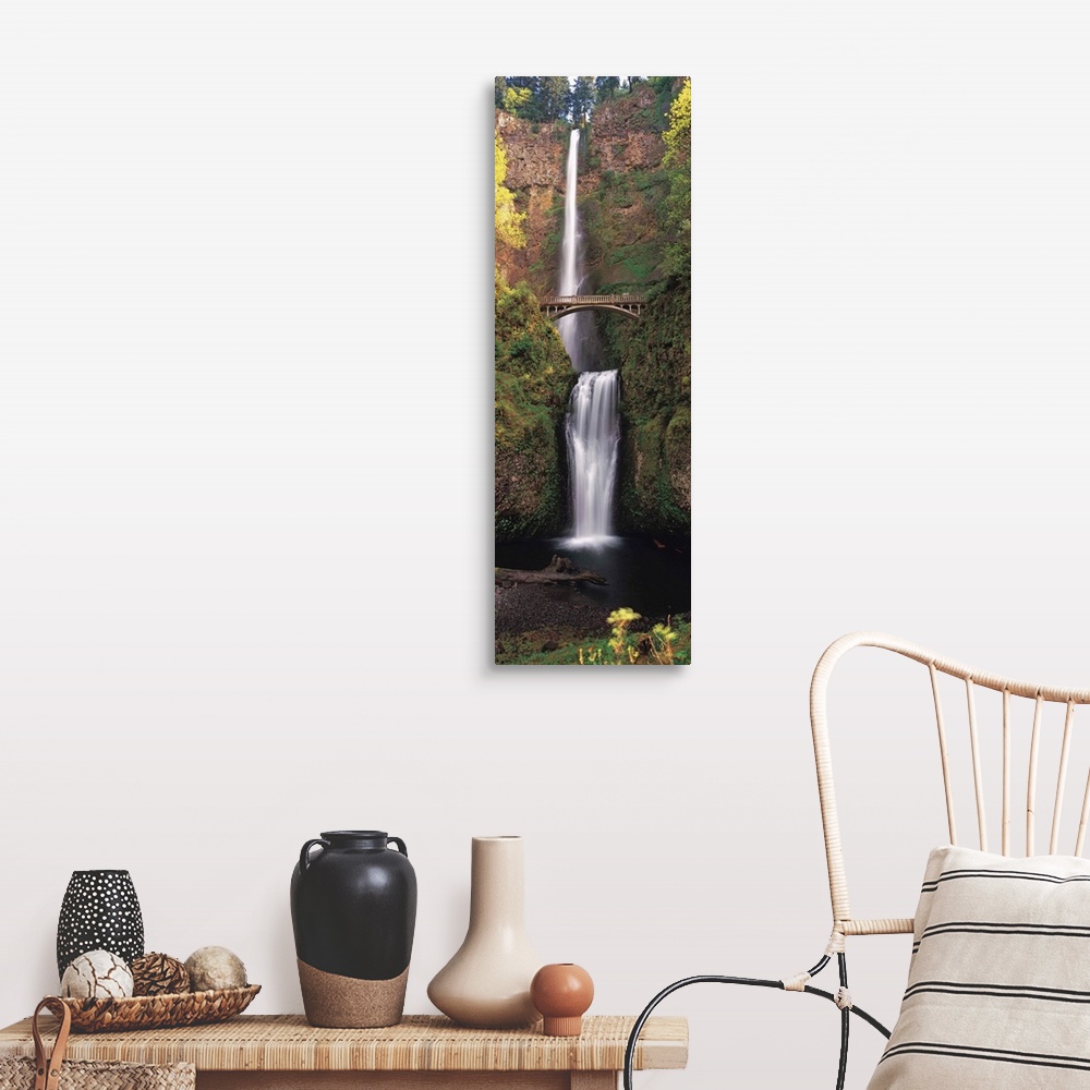A farmhouse room featuring Waterfall in a forest, Multnomah Falls, Columbia River Gorge, Multnomah County, Oregon