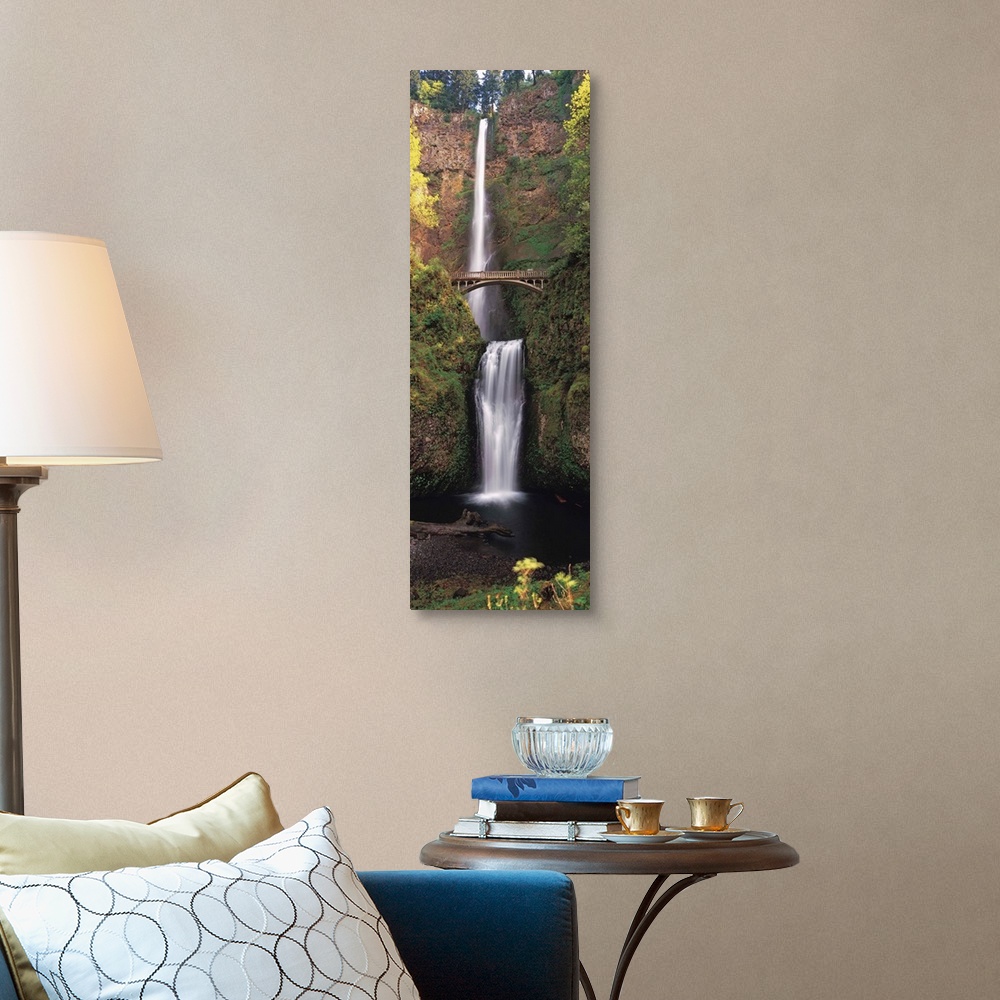 A traditional room featuring Waterfall in a forest, Multnomah Falls, Columbia River Gorge, Multnomah County, Oregon