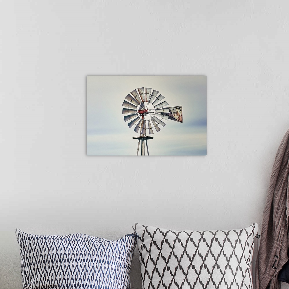 A bohemian room featuring Windmill Close-Up