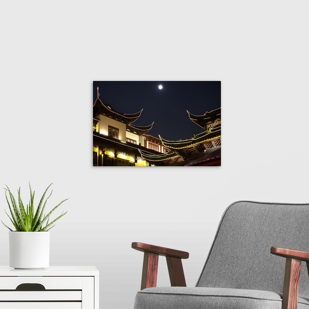A modern room featuring Traditional Architecture in Yuyuan Garden at night, Shanghai, China 10MKm2 Collection.