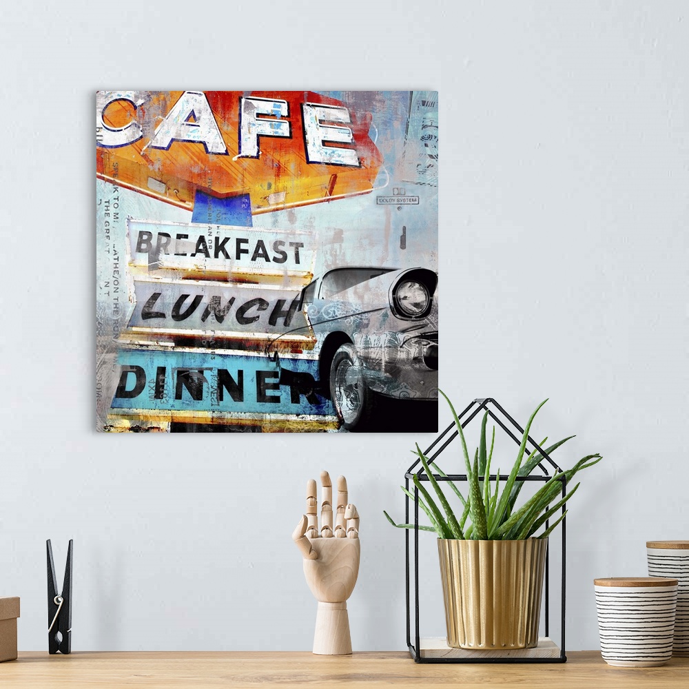 A bohemian room featuring Breakfast Cafe Mini