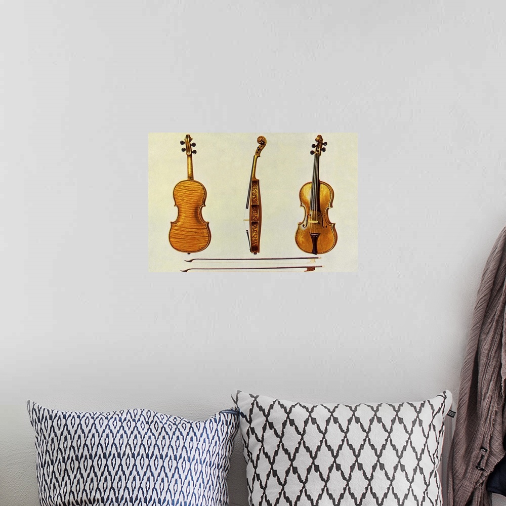 A bohemian room featuring Hellier Stradivarius