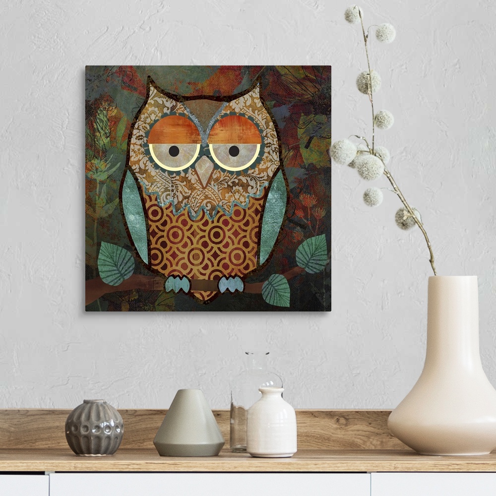 A farmhouse room featuring Decorative Owls