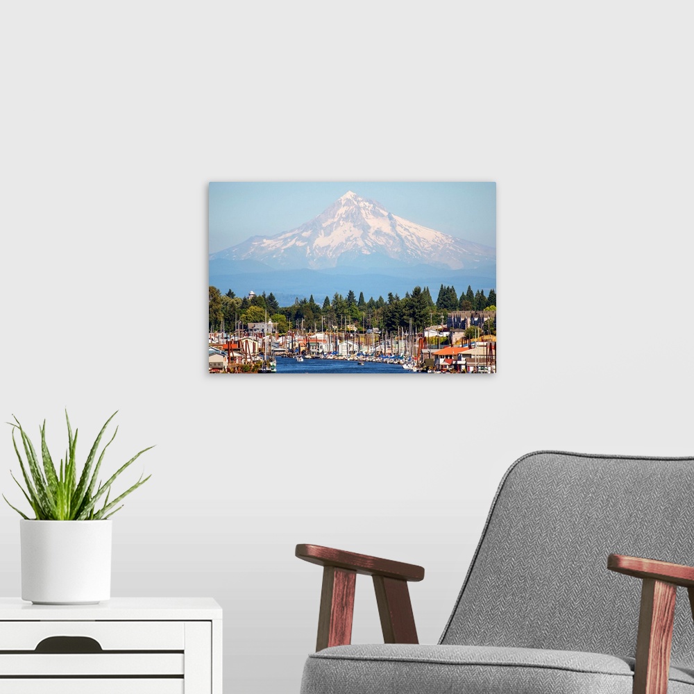 A modern room featuring View of a marina in Columbia River with Mount Hood in the background, Portland, Oregon.