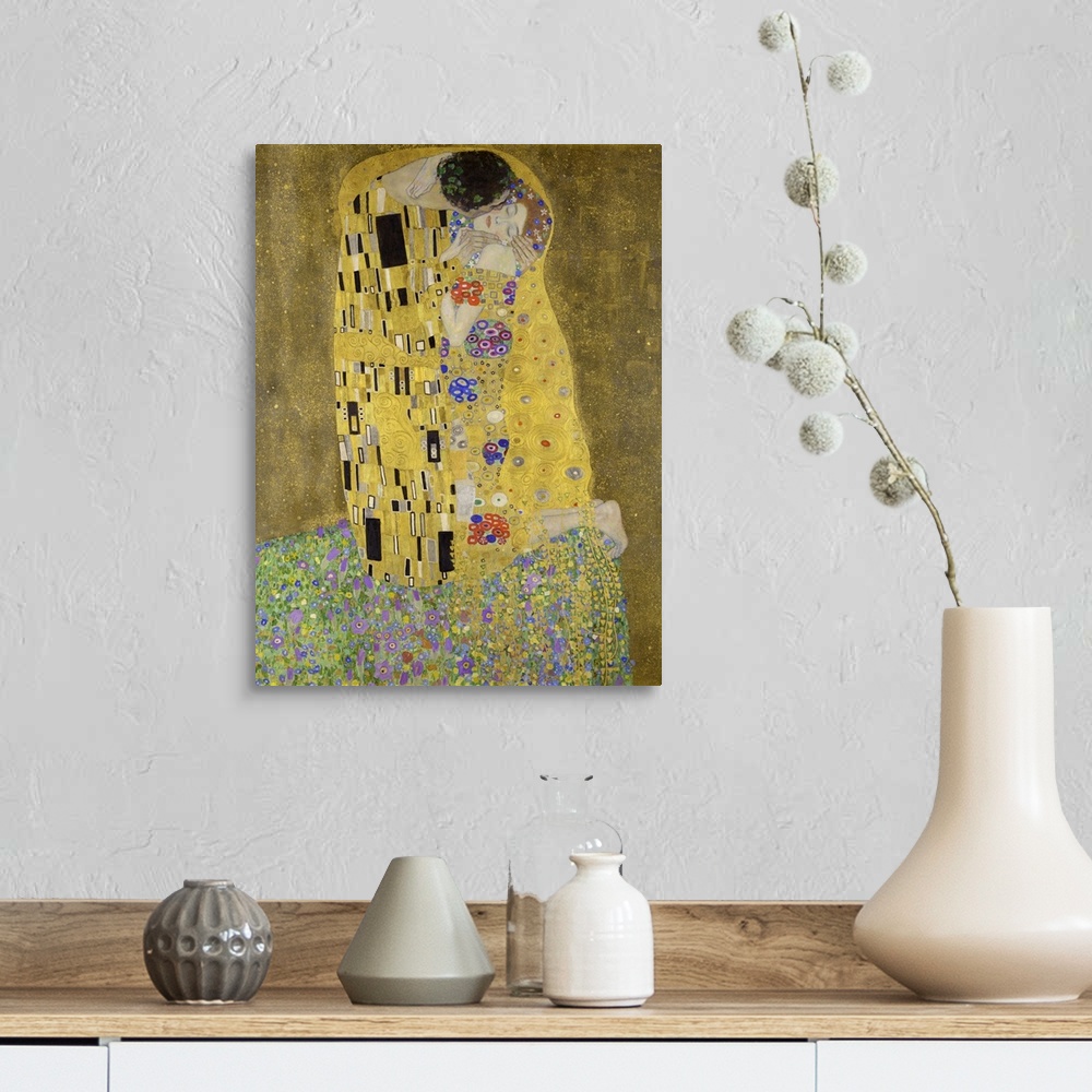A farmhouse room featuring Gustav Klimt's The Kiss (1907 - 1908) famous painting.