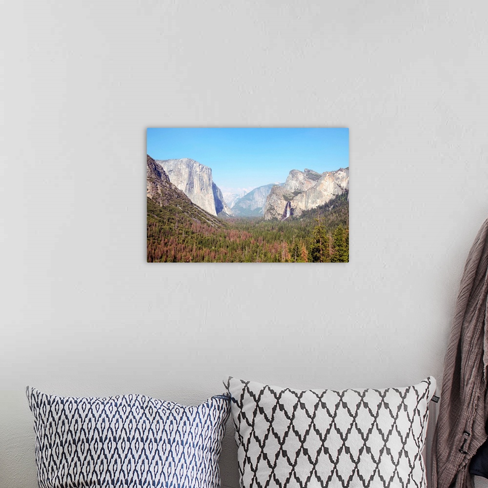 A bohemian room featuring View of El Capitan and Yosemite Valley in Yosemite National Park, California.
