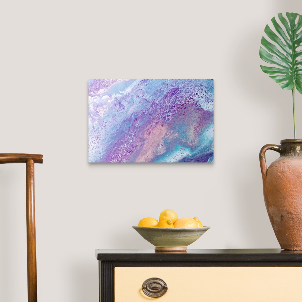 A traditional room featuring Abstract contemporary painting in pastel tones, in a marbling effect.