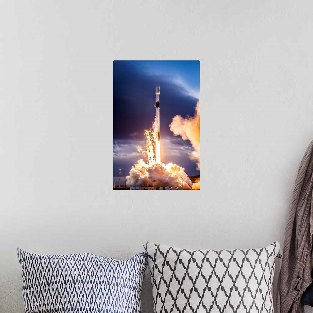 A bohemian room featuring Iridium-8 Mission. On Friday, January 11 at 7:31 a.m. PST, 15:31 UTC, SpaceX successfully launche...