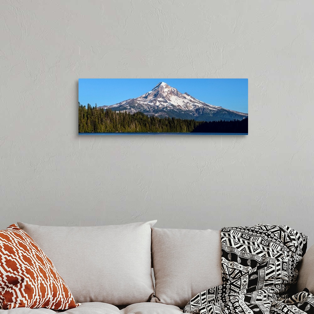 A bohemian room featuring Panoramic view of Mount Hood near Lost Lake in Portland, Oregon.