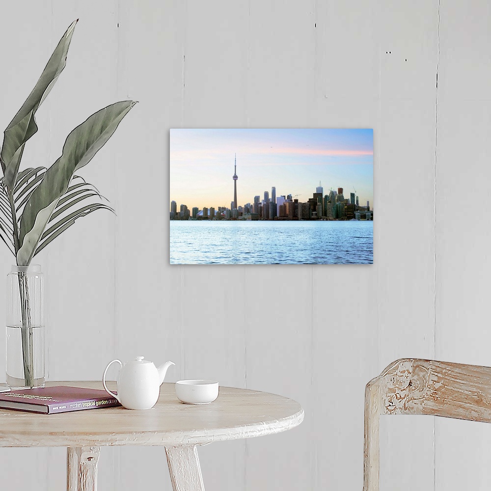 A farmhouse room featuring Toronto city skyline with Lake Ontario in the foreground.