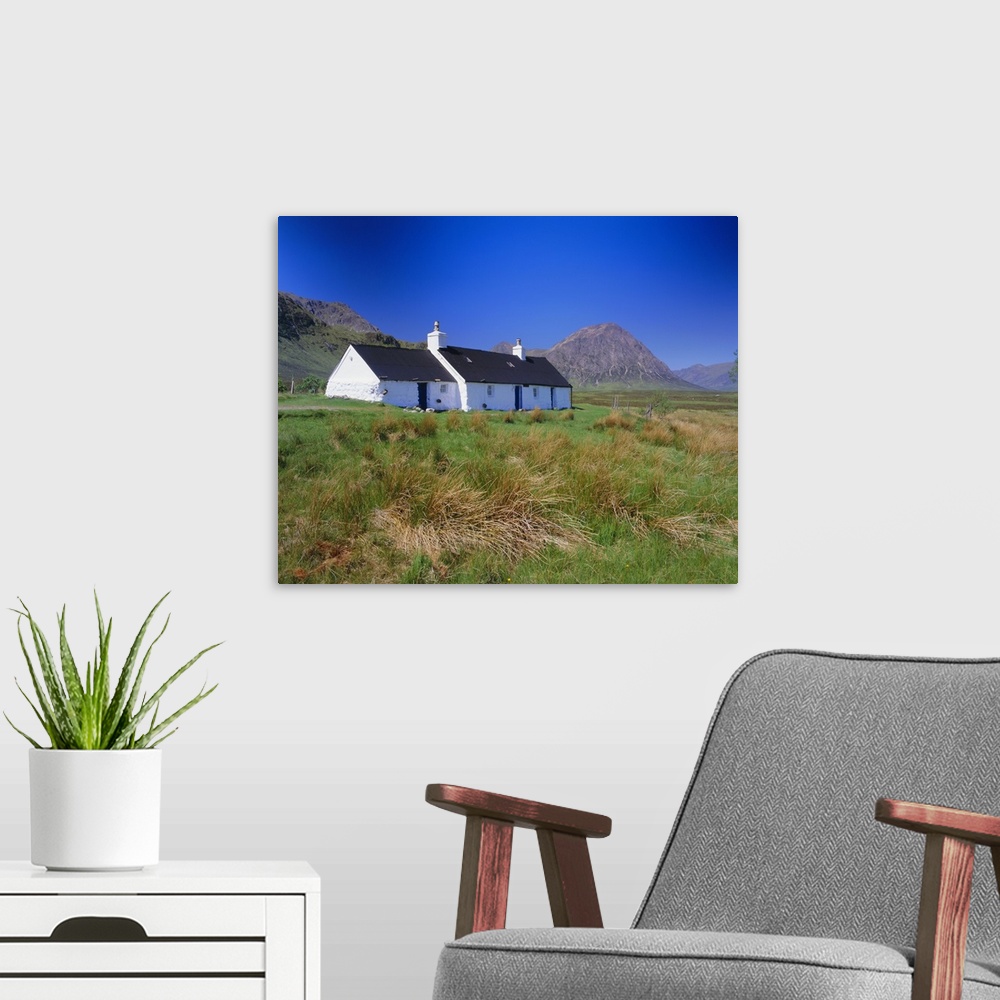 A modern room featuring Black Rock Cottage, Glencoe Highlands Region, Scotland, UK