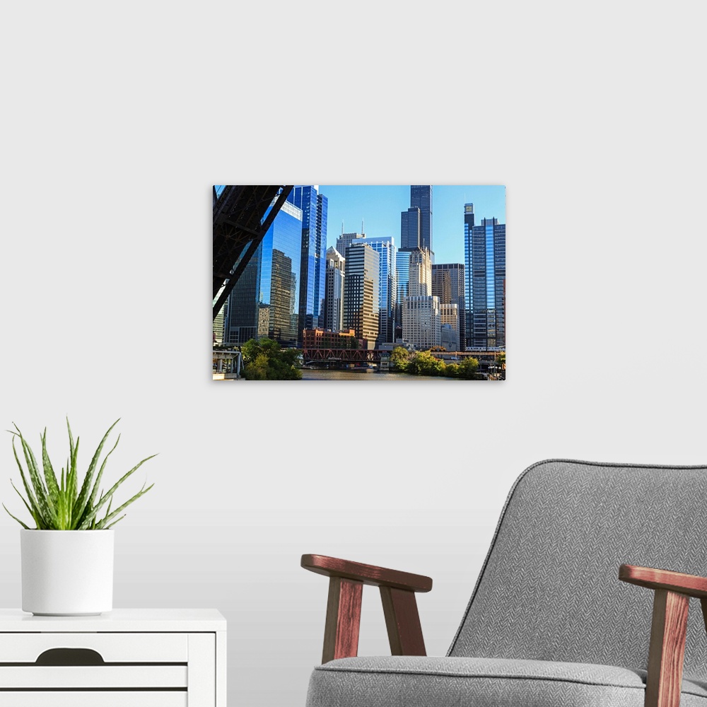 A modern room featuring Chicago River and towers of the West Loop area, Chicago, Illinois, USA