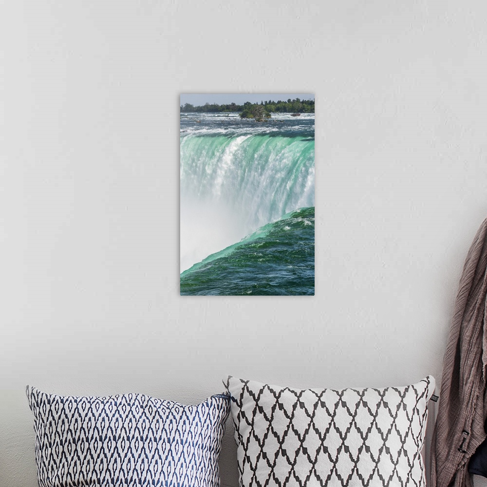 A bohemian room featuring Horseshoe Falls, Niagara Falls, Ontario, Canada, North America