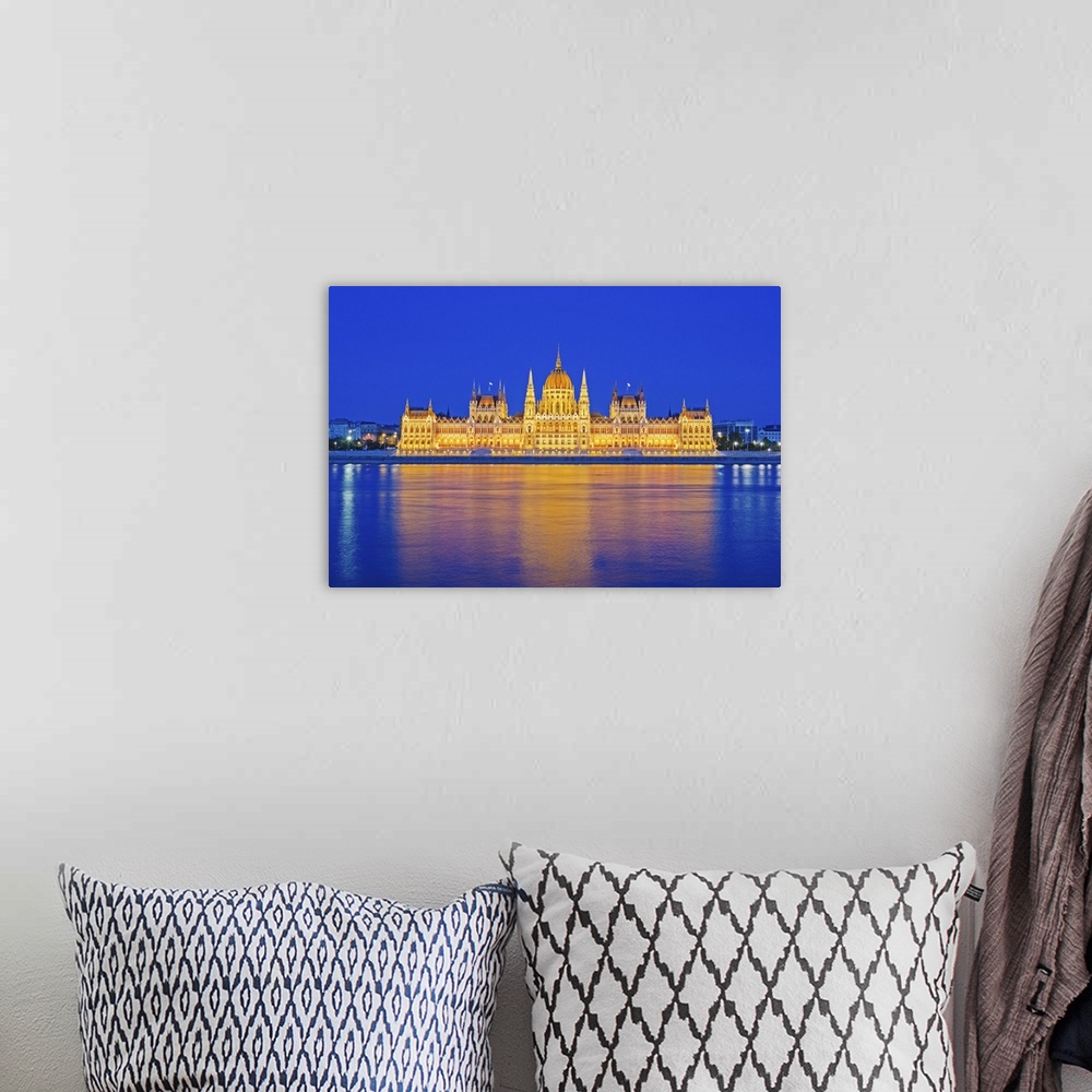 A bohemian room featuring Hungarian Parliament Building, Banks of the Danube, UNESCO World Heritage Site, Budapest, Hungary...