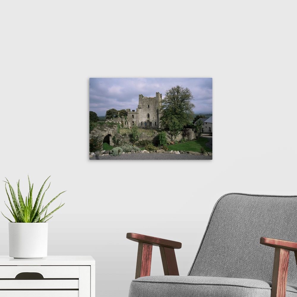 A modern room featuring Leap Castle, near Birr, County Offaly, Leinster, Eire (Republic of Ireland), Europe