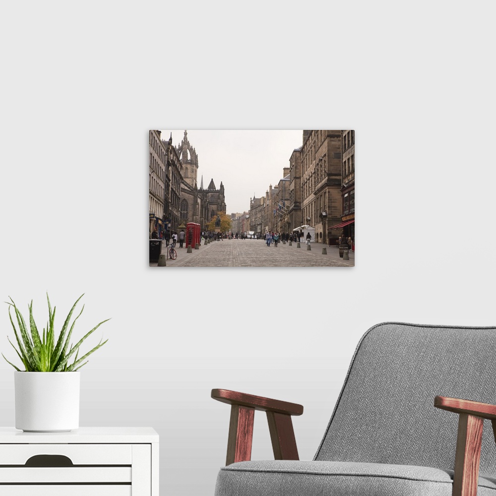 A modern room featuring Royal Mile, The Old Town, Edinburgh, Scotland, United Kingdom, Europe