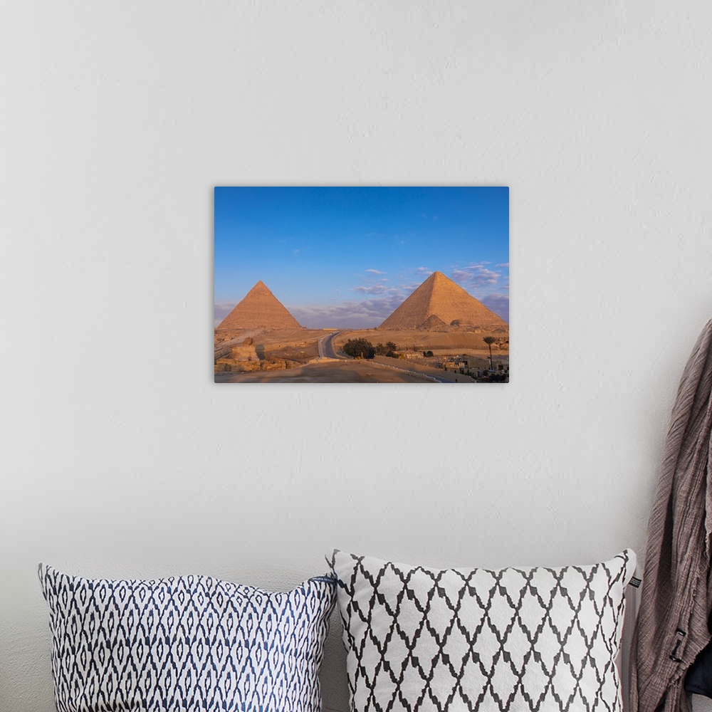 A bohemian room featuring The Great Sphinx of Giza and The Pyramid of Khafre and Great Pyramid, UNESCO World Heritage Site,...