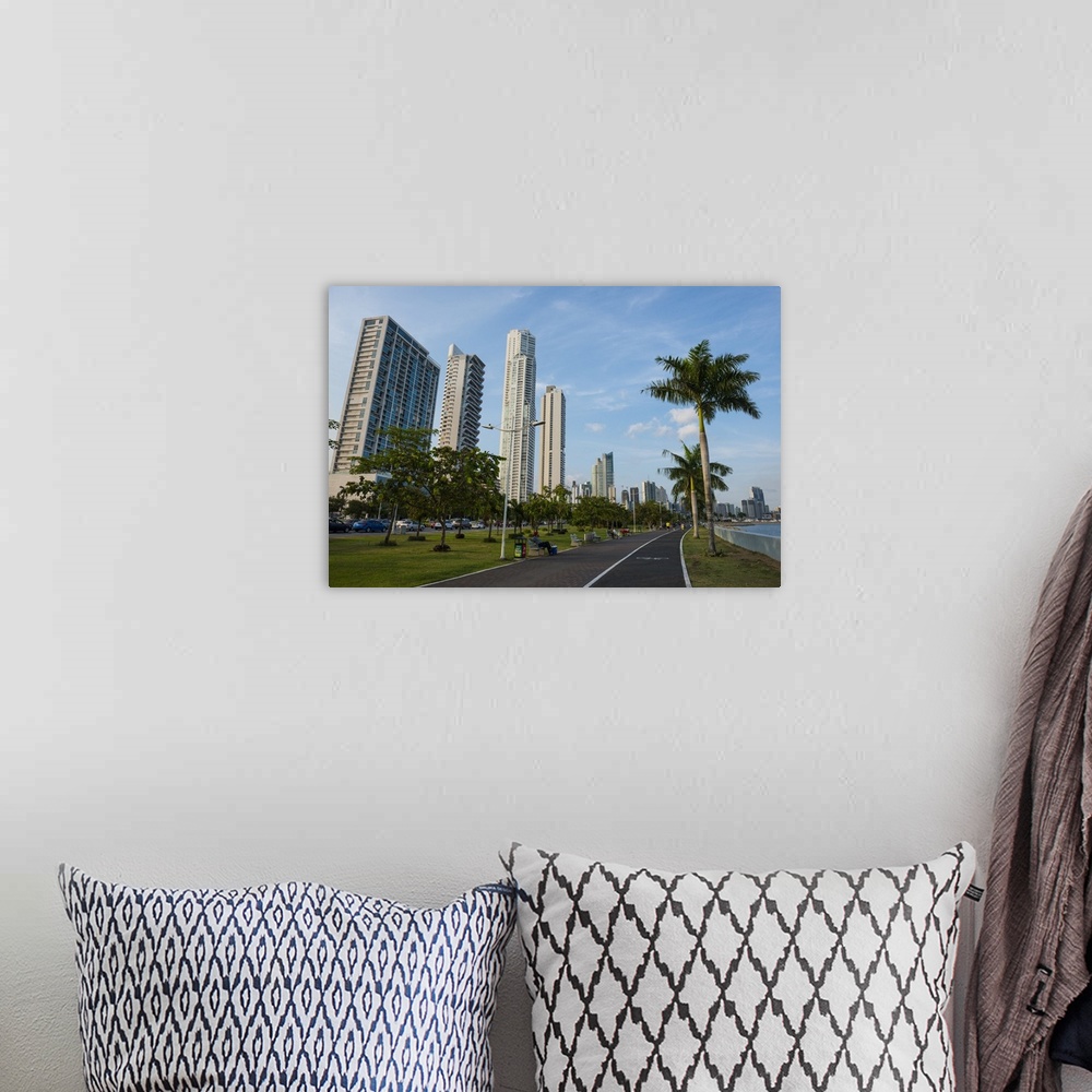 A bohemian room featuring Walkway and the skyline of Panama City, Panama