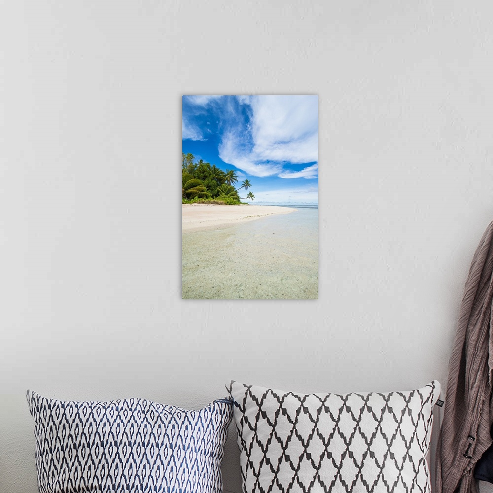 A bohemian room featuring White sand beach and turquoise water, Marine National Park, Tuvalu, South Pacific