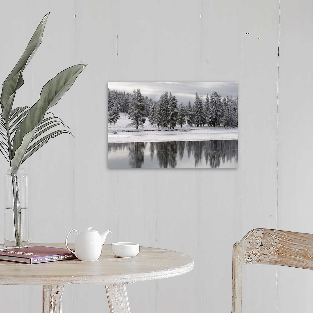 A farmhouse room featuring Yellowstone River in winter, Yellowstone National Park, Wyoming